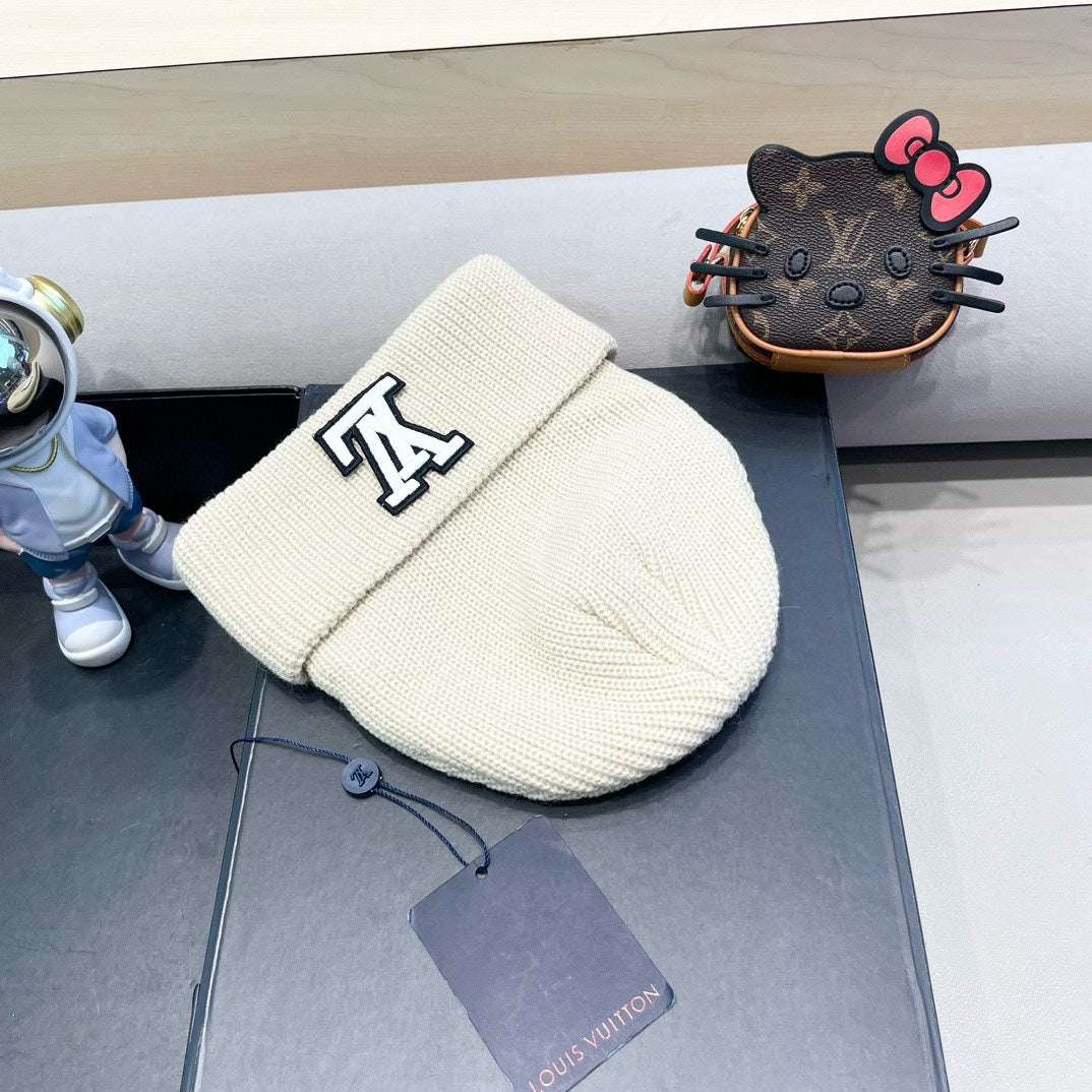 LOUIS VUITTON BEANIE HAT IN BEIGE WOOL 435028
