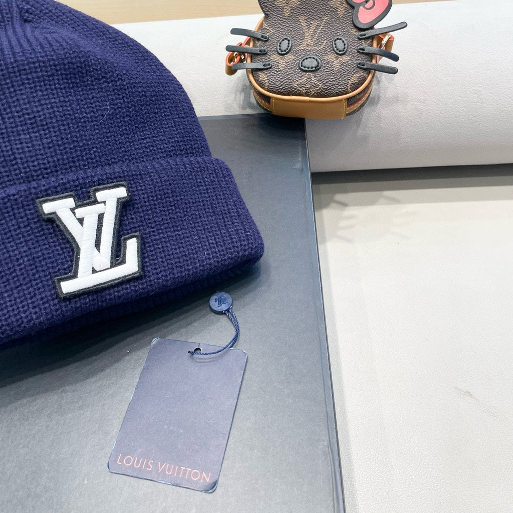 LOUIS VUITTON BEANIE HAT IN NAVY BLUE WOOL 435030