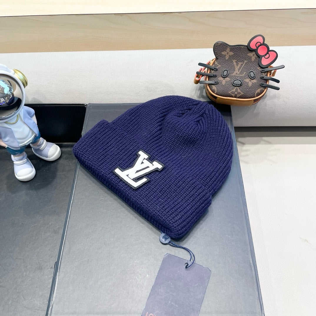 LOUIS VUITTON BEANIE HAT IN NAVY BLUE WOOL 435030