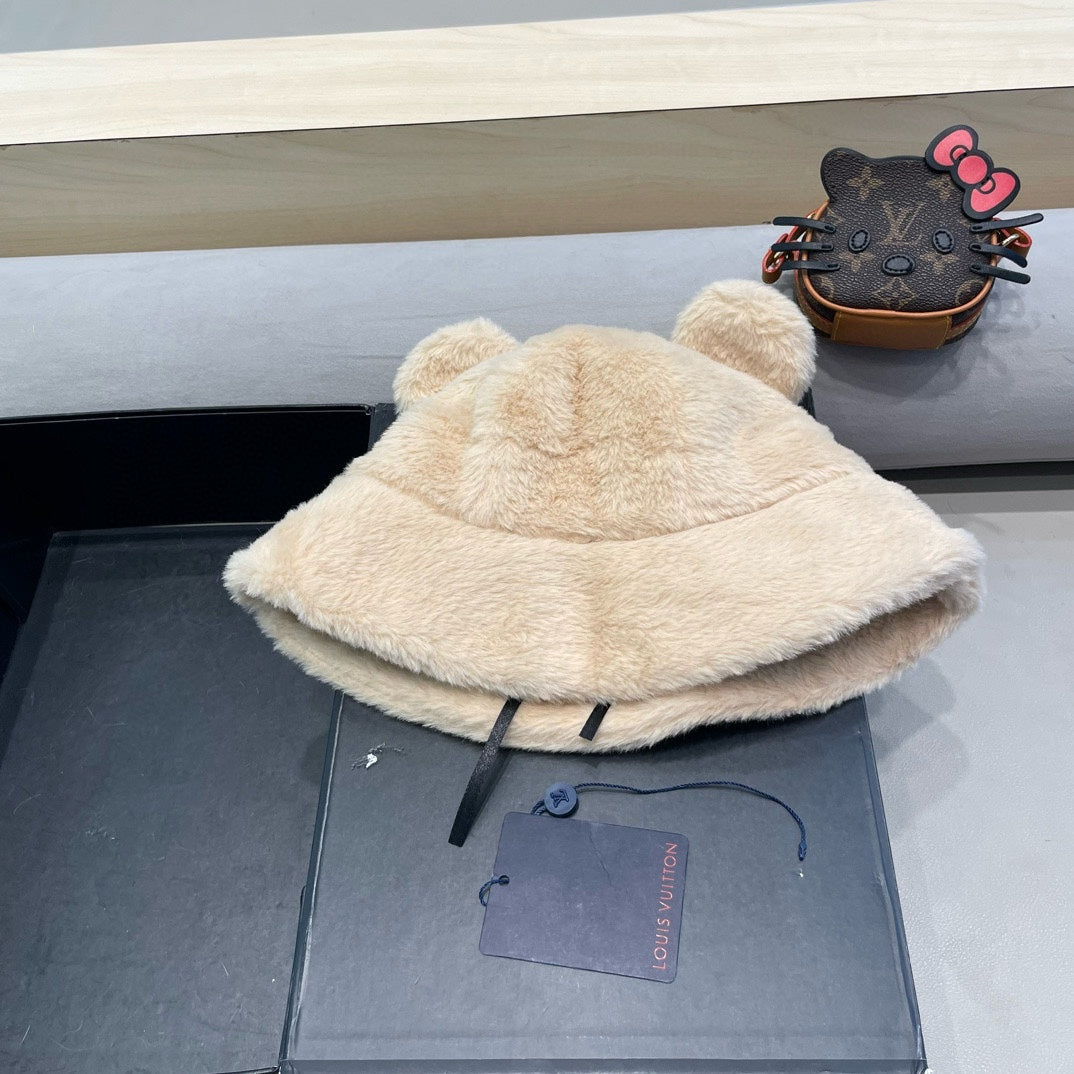 LOUIS VUITTON BUCKET HAT IN BEIGE WOOL AND LAMB FUR 434942