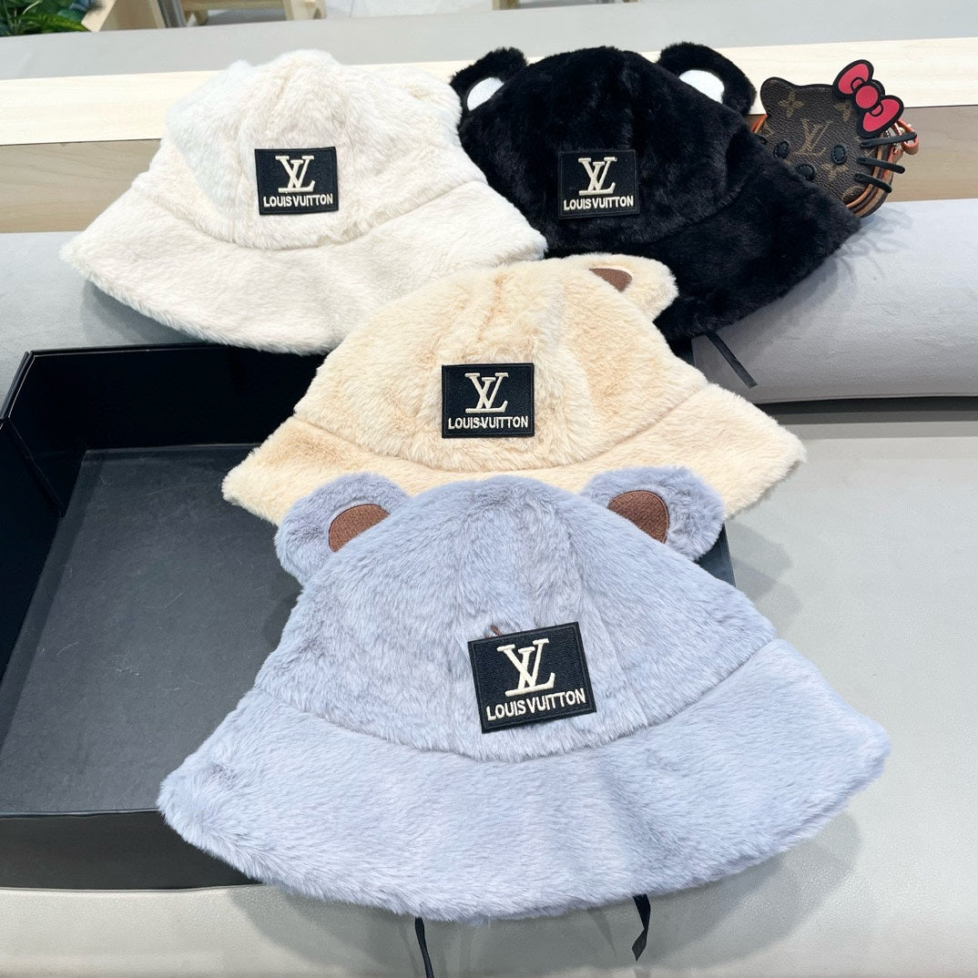 LOUIS VUITTON BUCKET HAT IN BEIGE WOOL AND LAMB FUR 434942