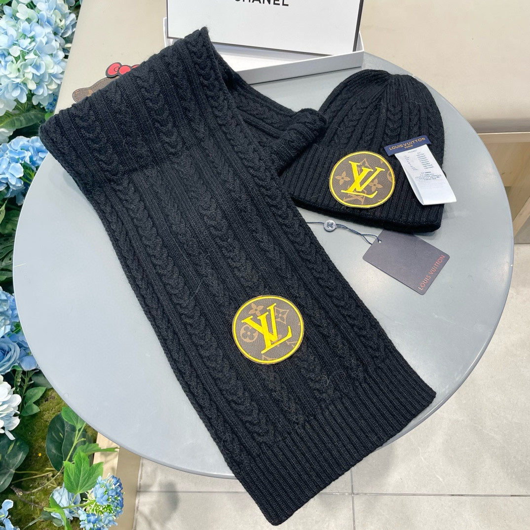 LOUIS VUITTON SET SCARF AND HAT IN BLACK WOOL 434610