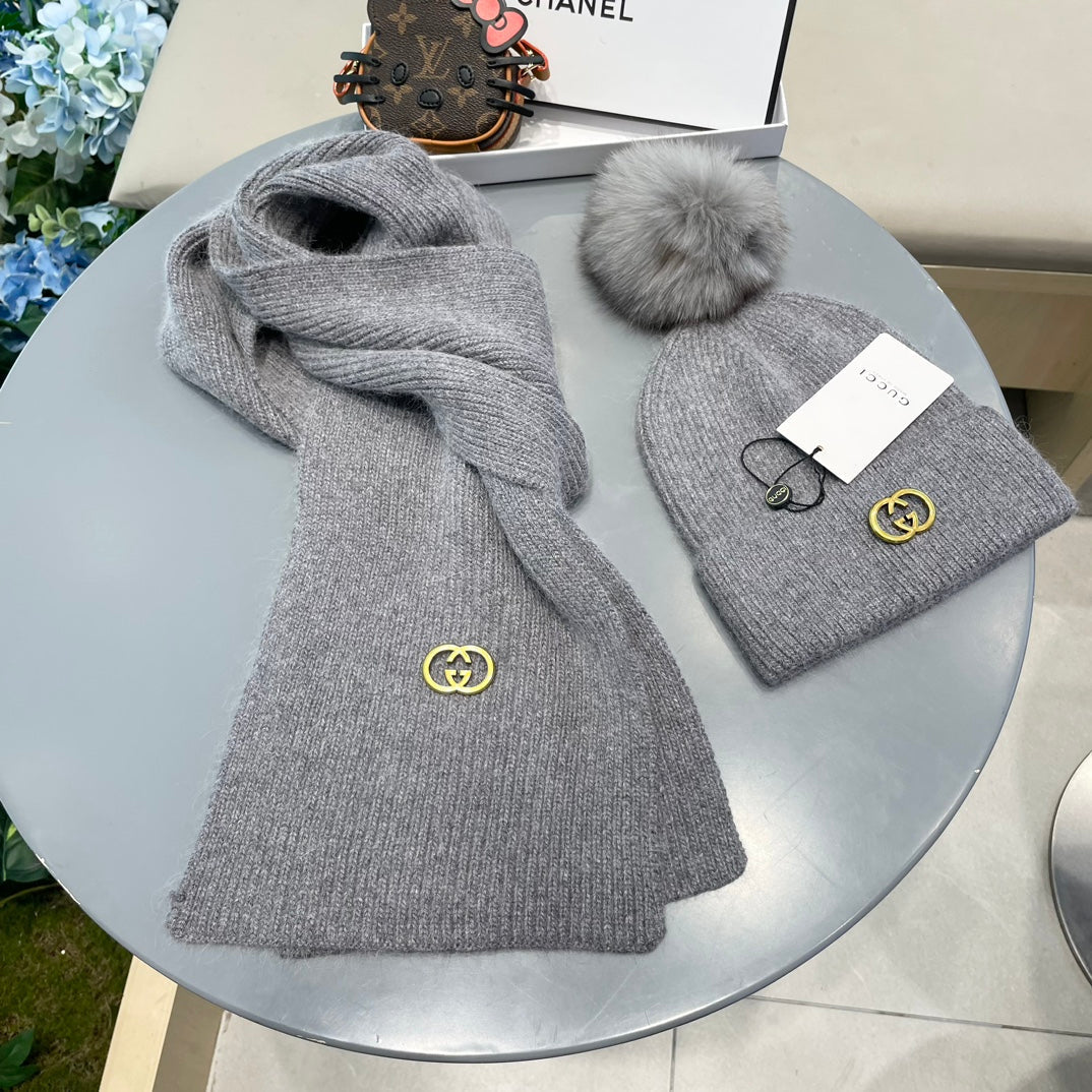 GUCCI SET SCARF AND HAT IN DOVE GRAY CASHMERE 436241