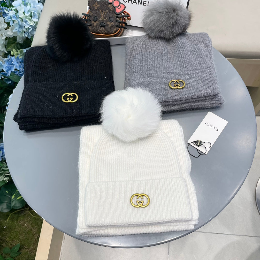 GUCCI SET SCARF AND HAT IN WHITE CASHMERE 436220
