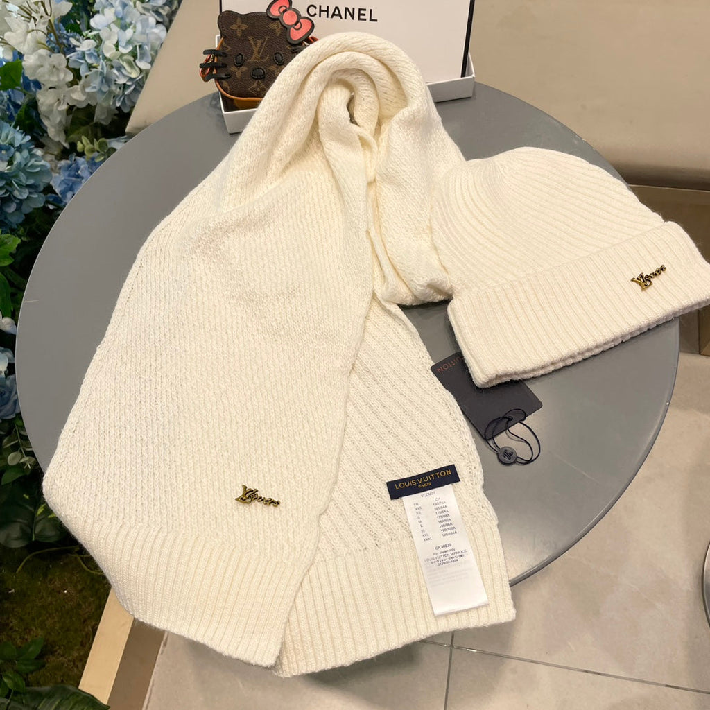 LOUIS VUITTON SET SCARF AND HAT IN WHITE WOOL 436223