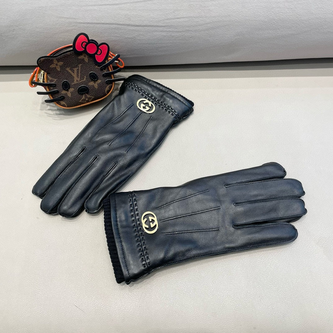 GUCCI GLOVES IN BLACK LAMBSKIN 444432