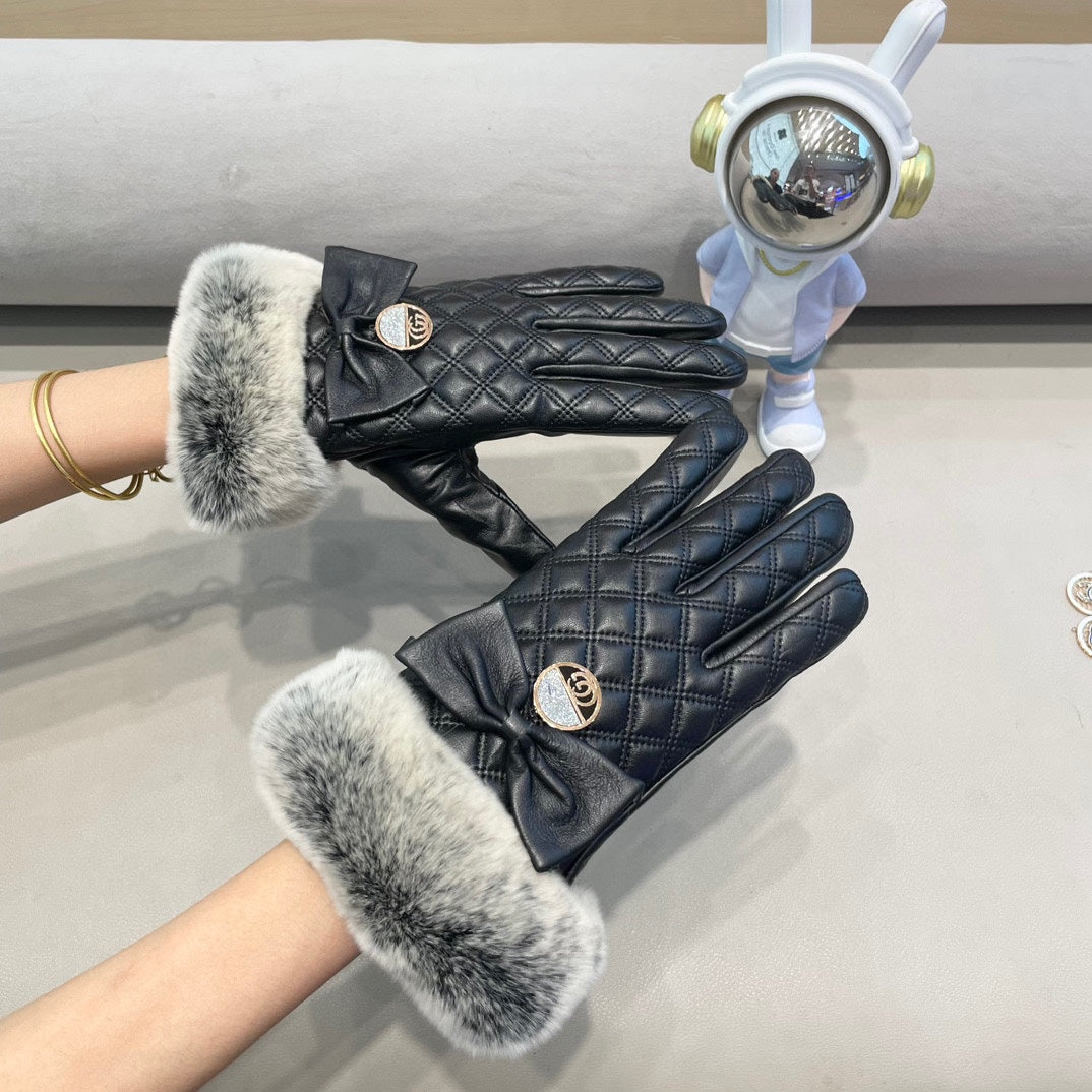 GUCCI TOUCHSCREEN GLOVES WITH BOW IN BLACK RABBIT FUR MIX LAMBSKIN 463796