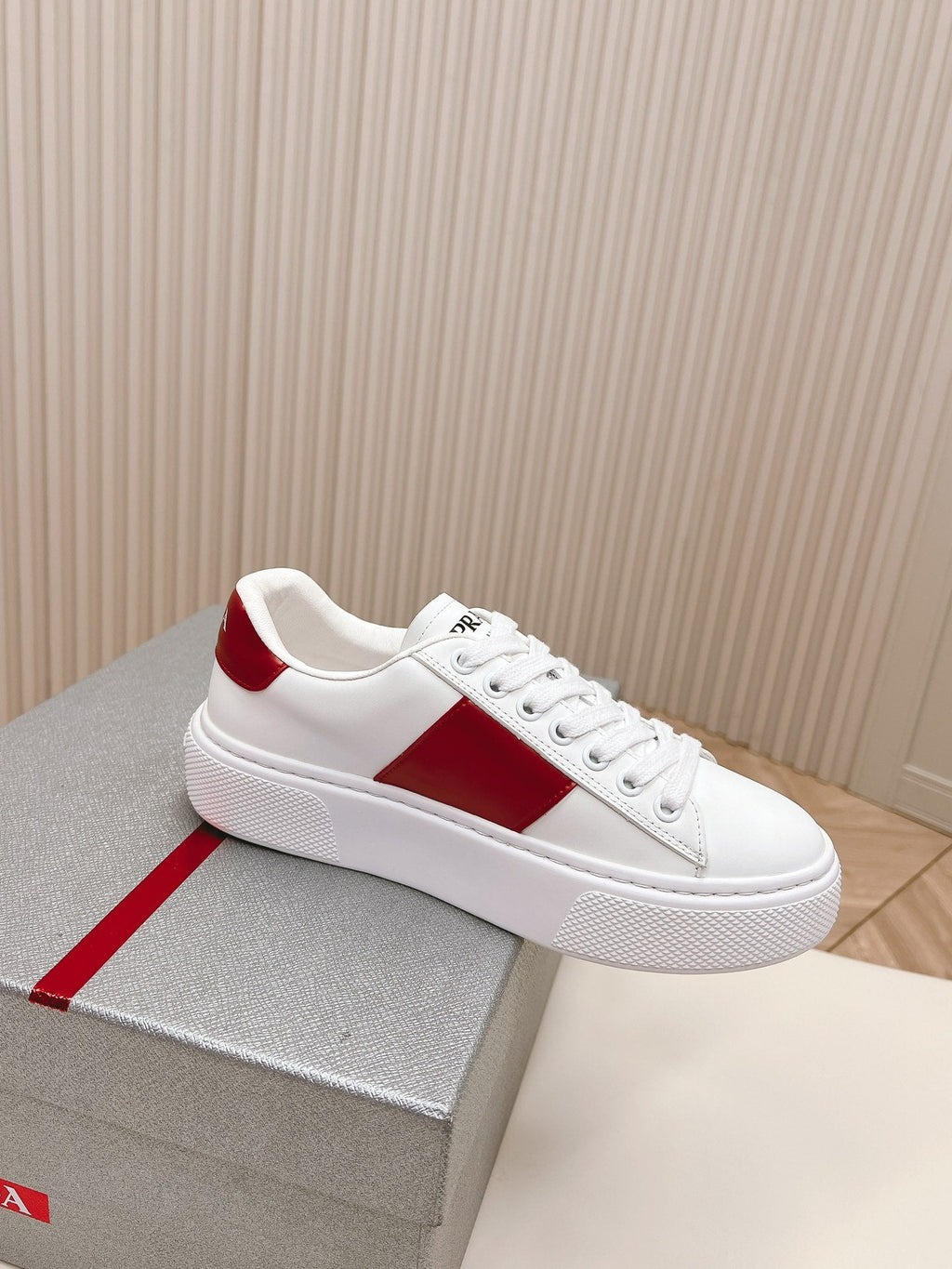 PRADA LEATHER LOGO OUTLET SNEAKERS BLACK AND CHERRY CALFSKIN
