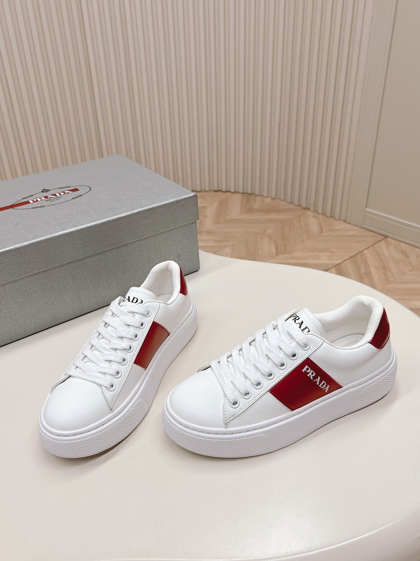 PRADA LEATHER LOGO OUTLET SNEAKERS BLACK AND CHERRY CALFSKIN