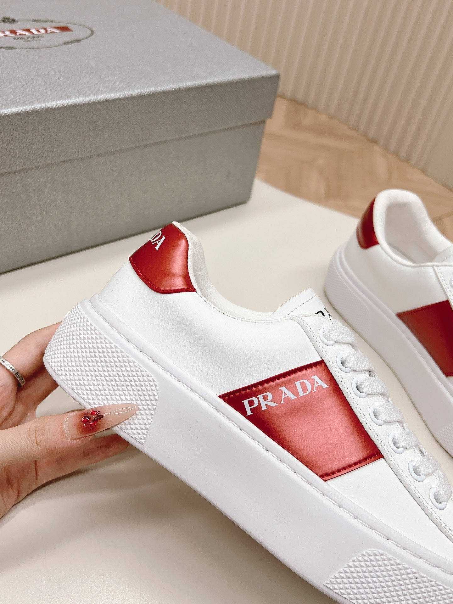 PRADA LEATHER LOGO OUTLET SNEAKERS BLACK AND CHERRY CALFSKIN