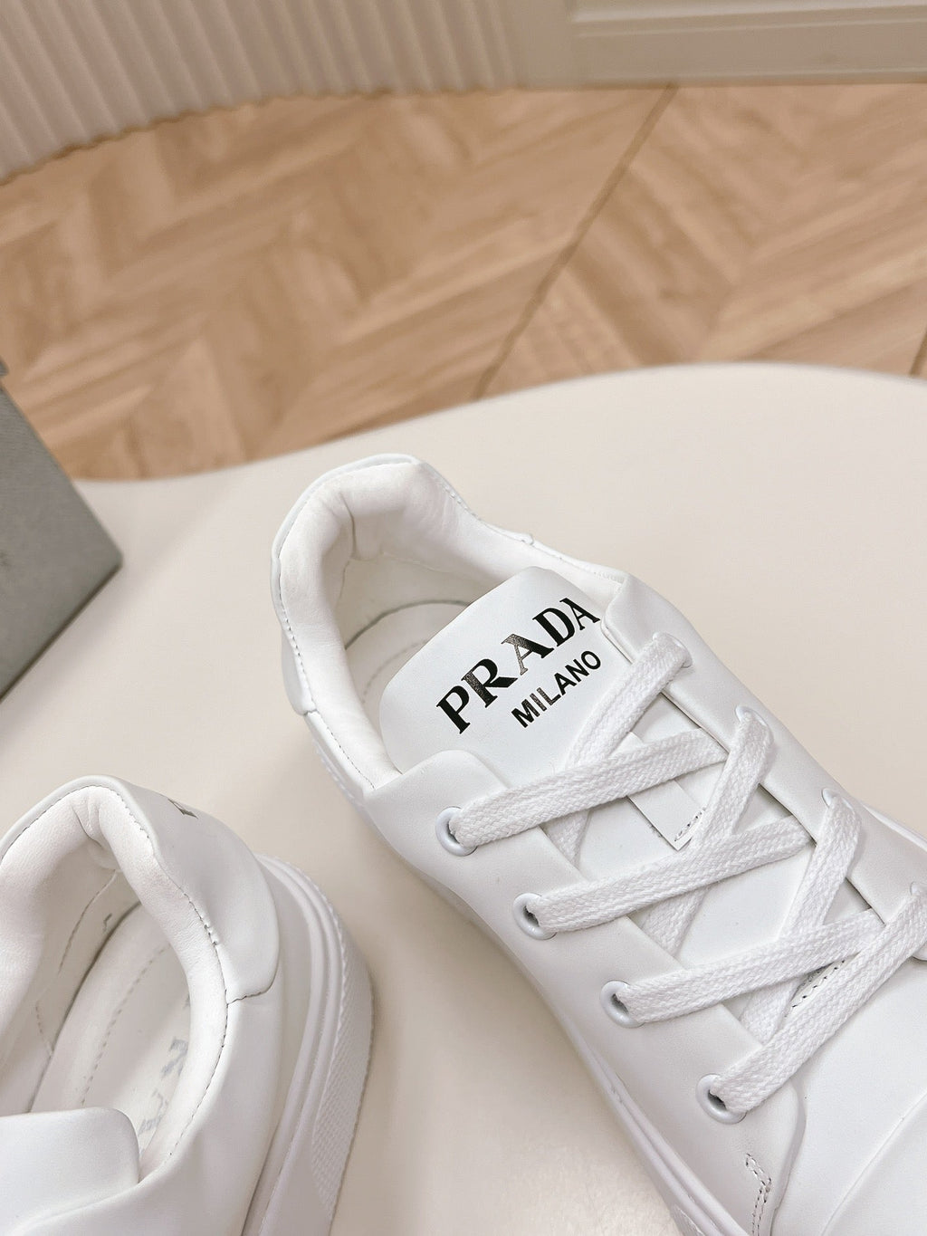 PRADA LOGO OUTLET BASIC SNEAKERS WHITE CALFSKIN
