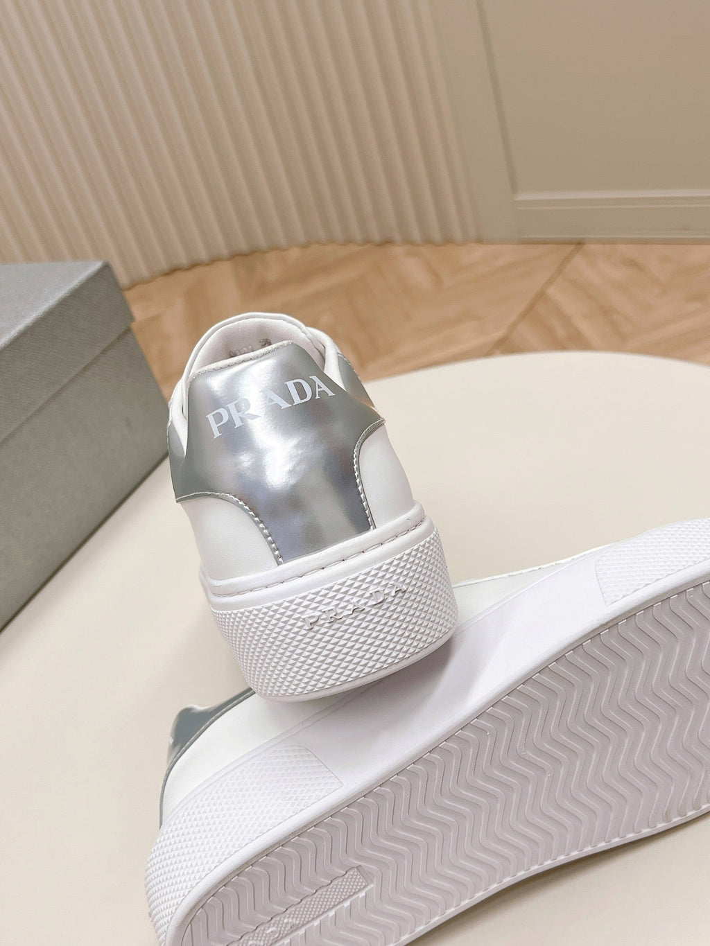 PRADA RETRO SNEAKERS WHITE AND GRAY CALFSKIN