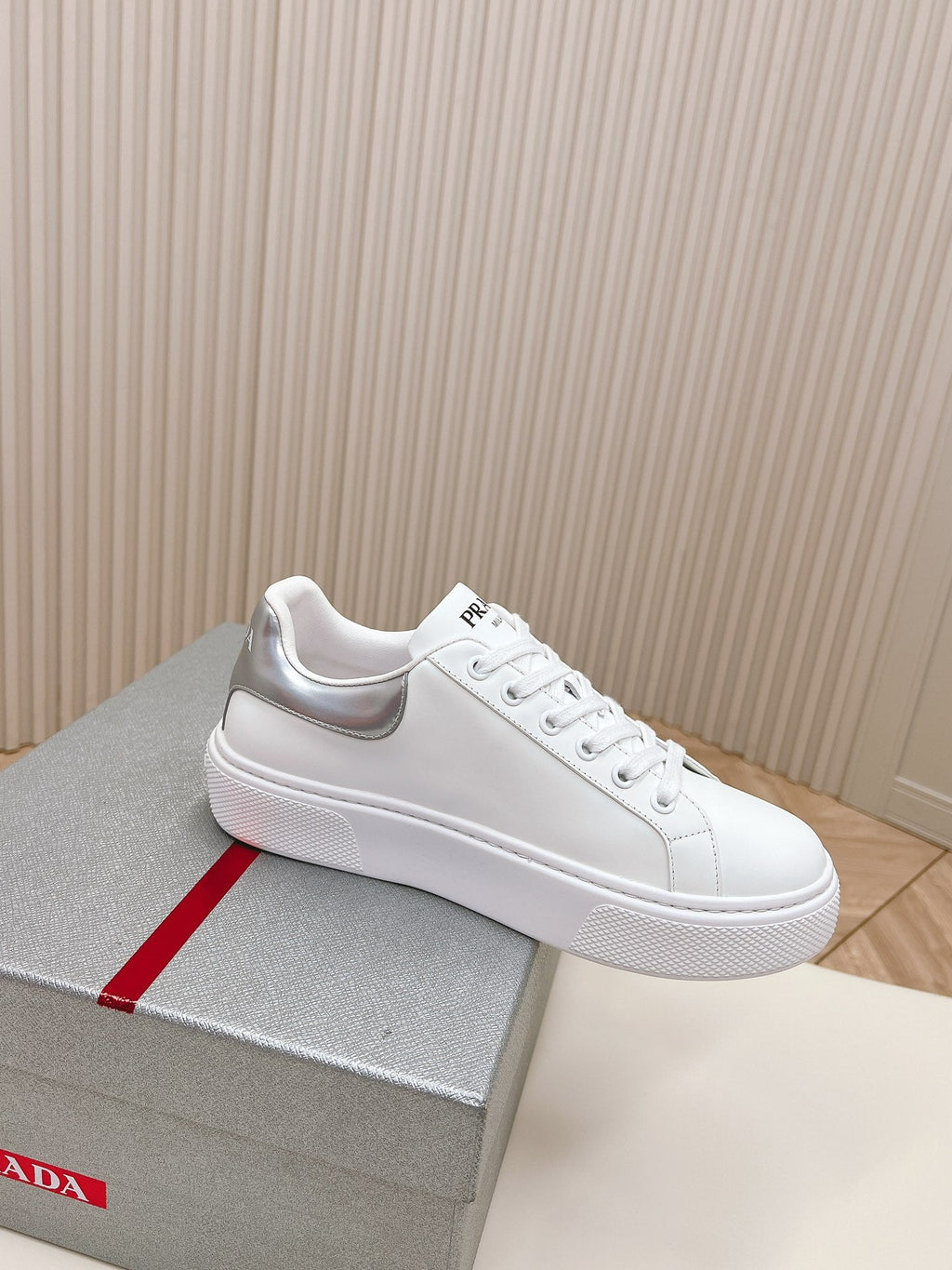 PRADA RETRO SNEAKERS WHITE AND GRAY CALFSKIN