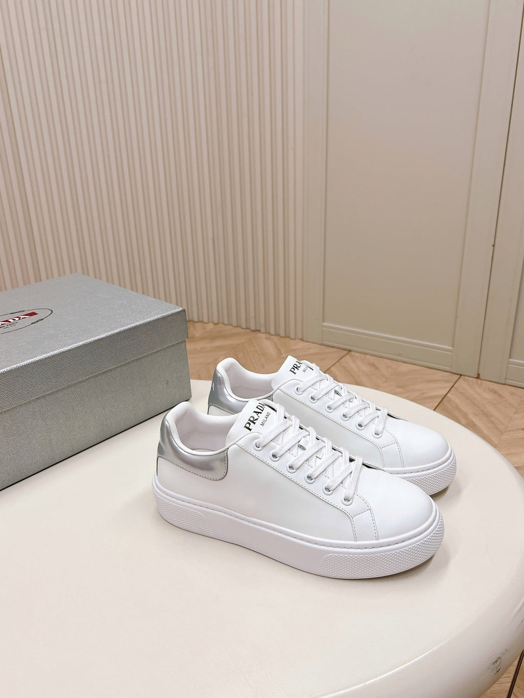 PRADA RETRO SNEAKERS WHITE AND GRAY CALFSKIN