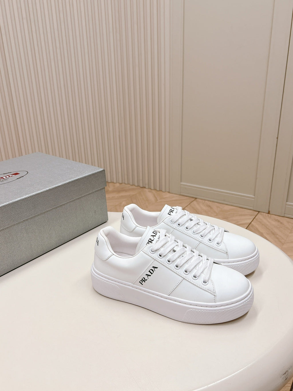 PRADA LEATHER LOGO OUTLET SNEAKERS WHITE CALFSKIN