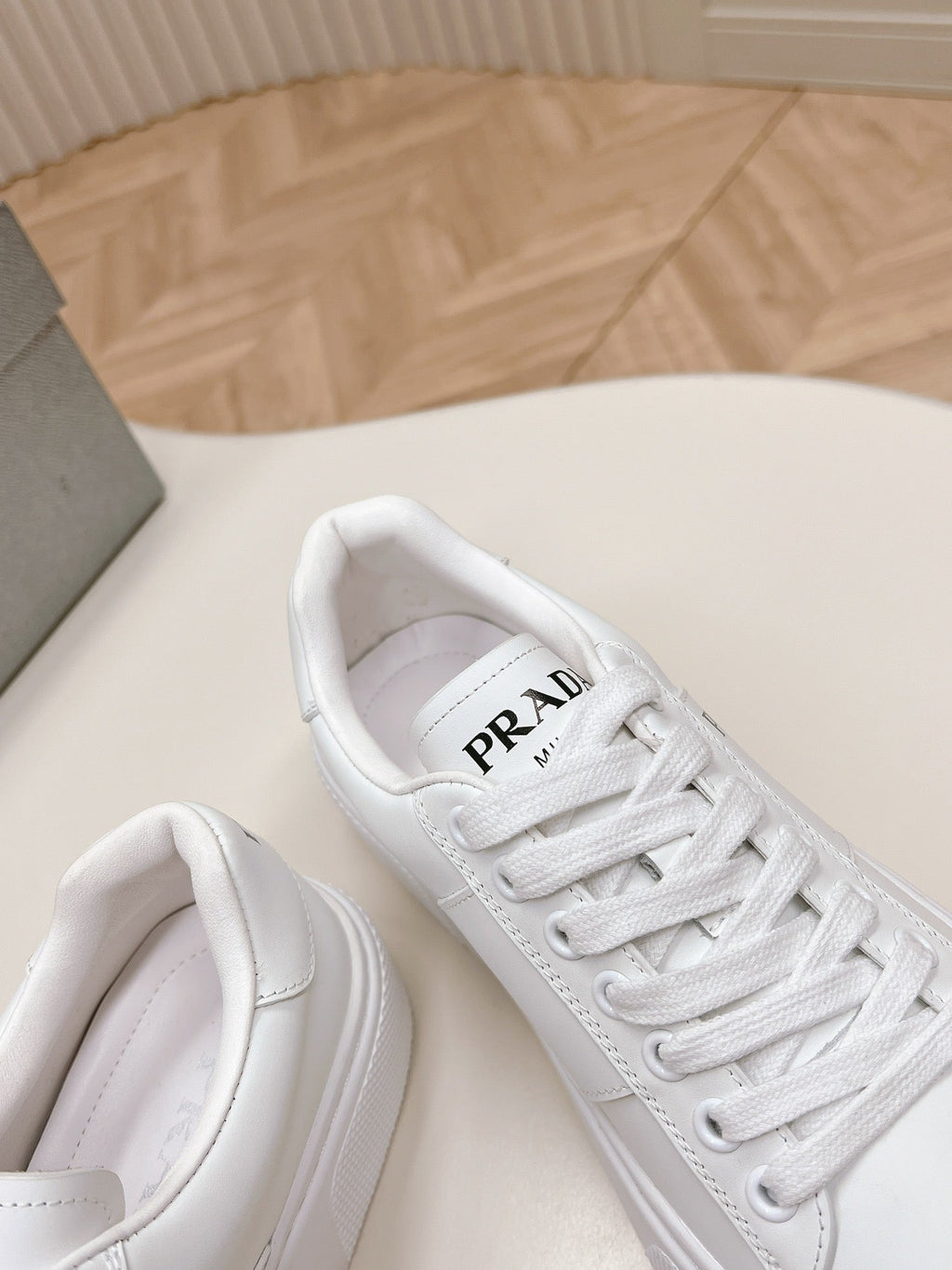 PRADA LEATHER LOGO OUTLET SNEAKERS WHITE CALFSKIN
