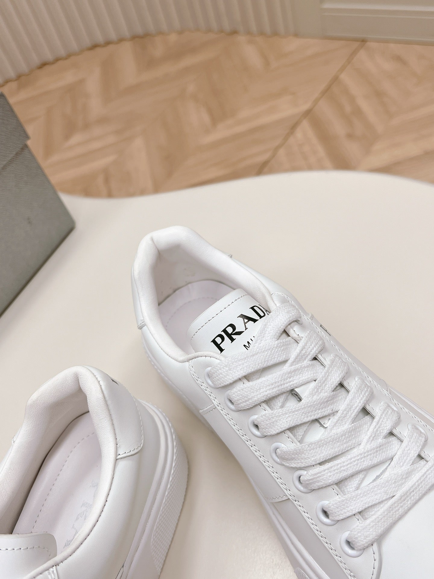 PRADA LEATHER LOGO OUTLET SNEAKERS WHITE CALFSKIN