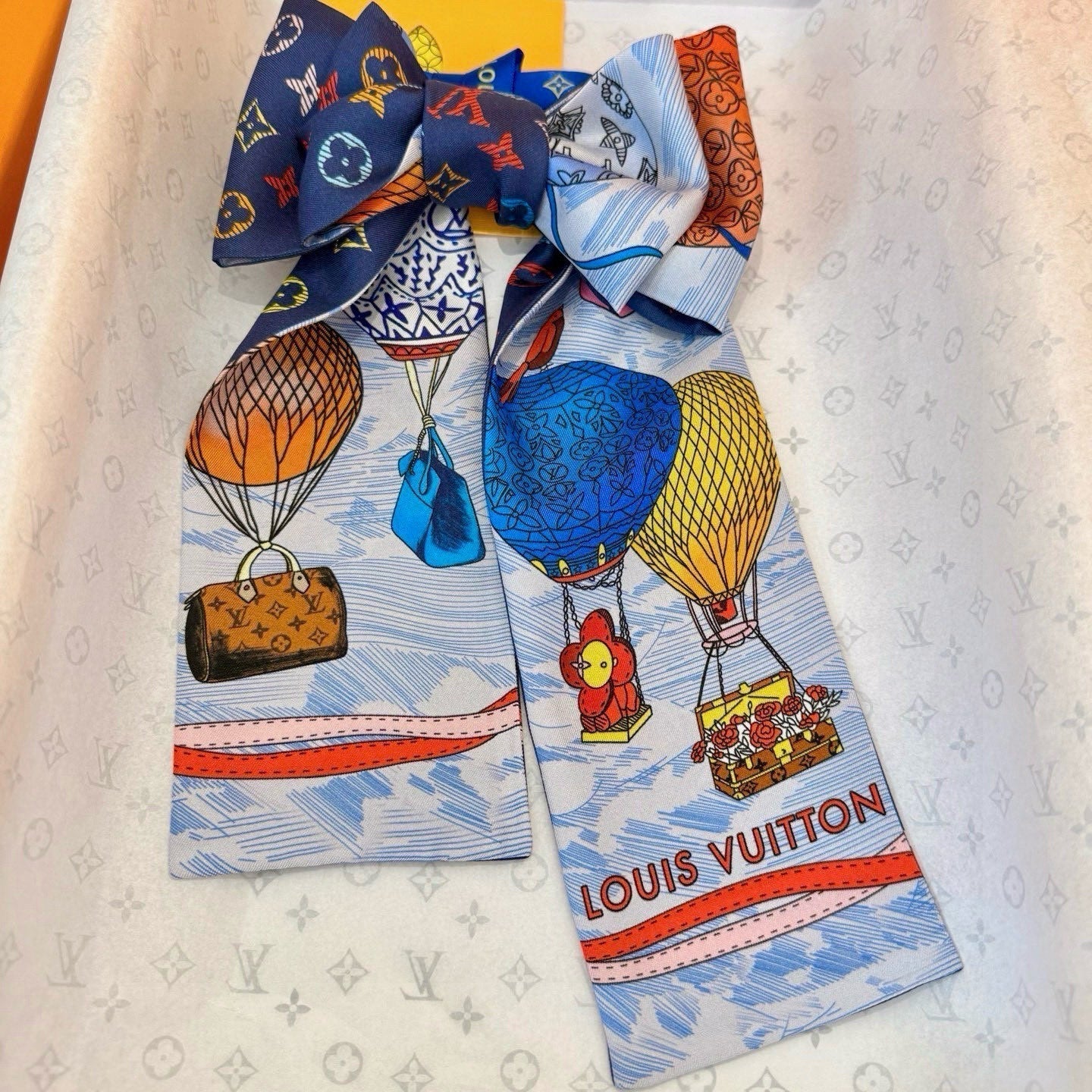 LOUIS VUITTON LV TWILLY 120 CM IN SILK 714366