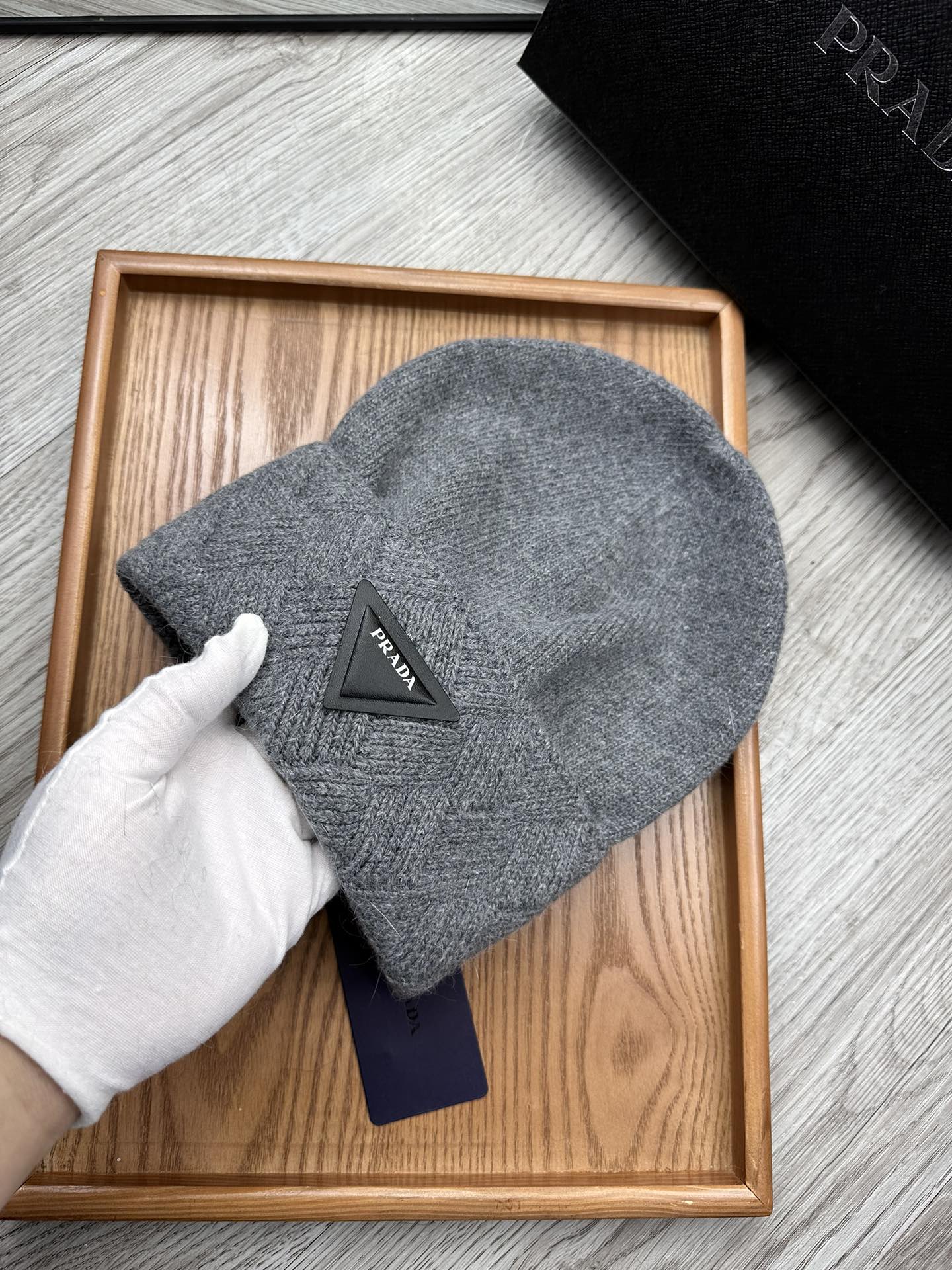 PRADA BEANIE HAT IN SHADOW GRAY WOOL AND RABBIT FUR 436396