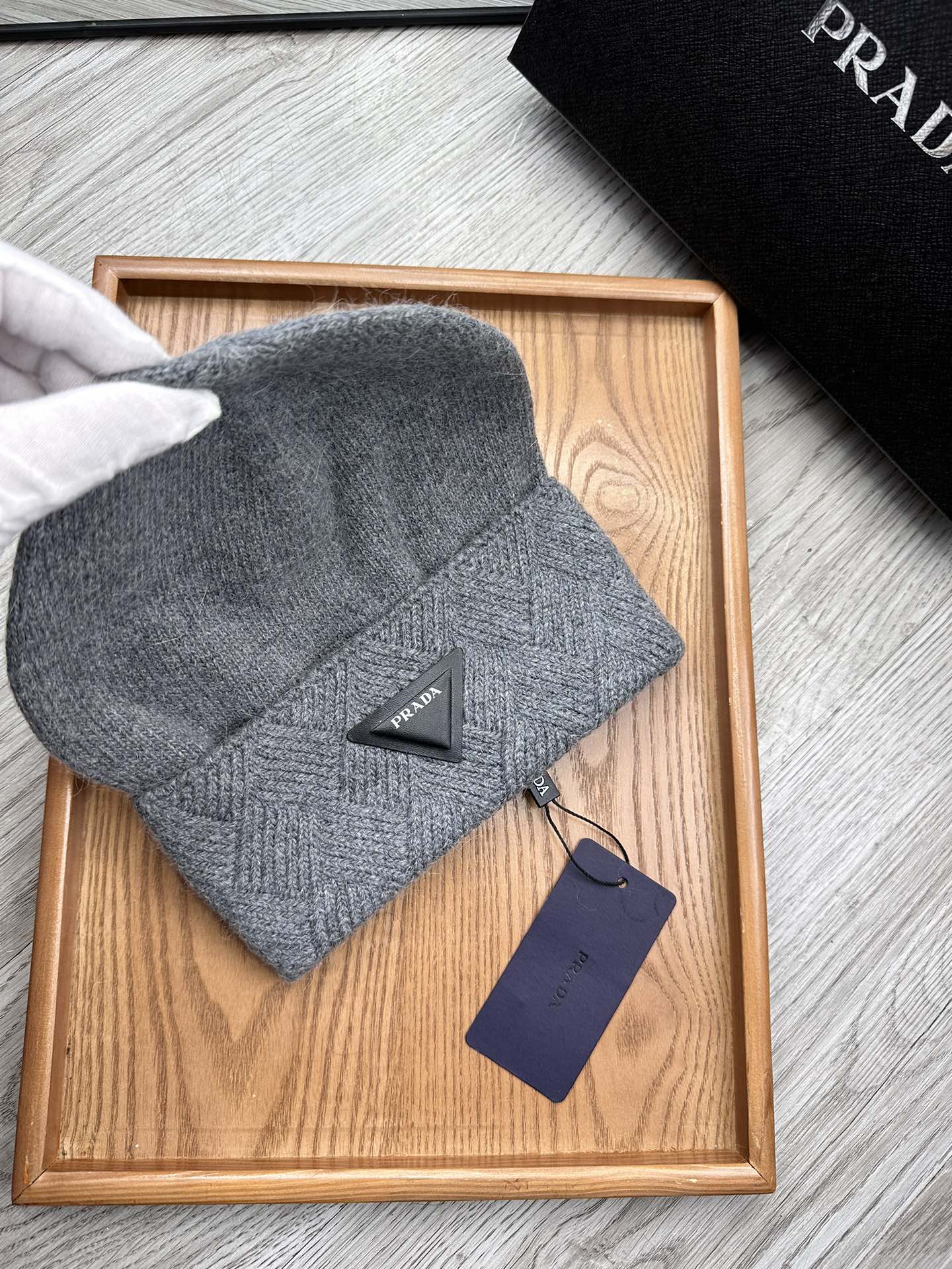 PRADA BEANIE HAT IN SHADOW GRAY WOOL AND RABBIT FUR 436396