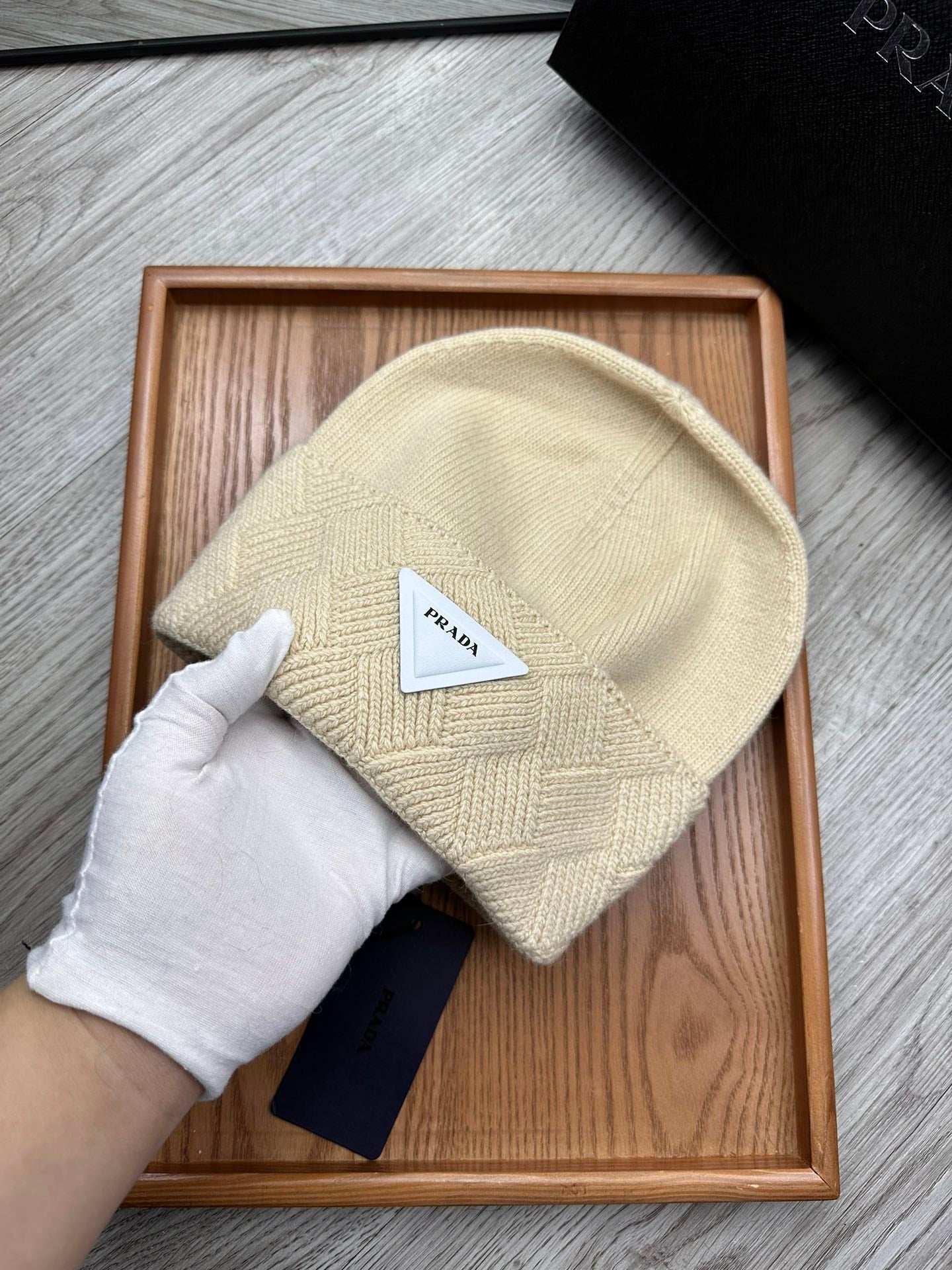 PRADA BEANIE HAT IN BISQUE BEIGE WOOL AND RABBIT FUR 436397