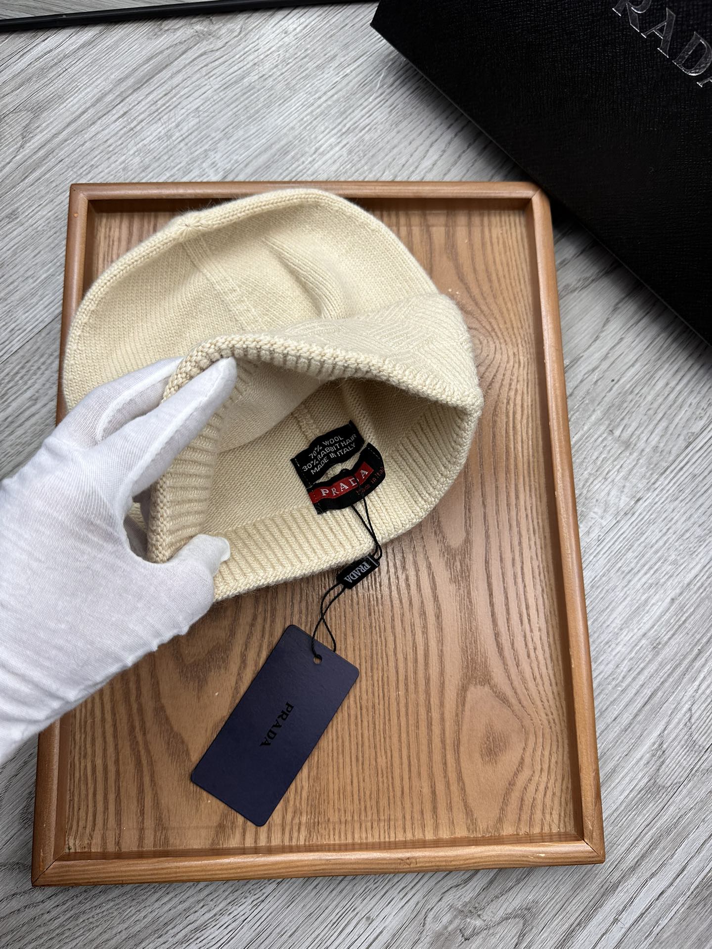 PRADA BEANIE HAT IN BISQUE BEIGE WOOL AND RABBIT FUR 436397
