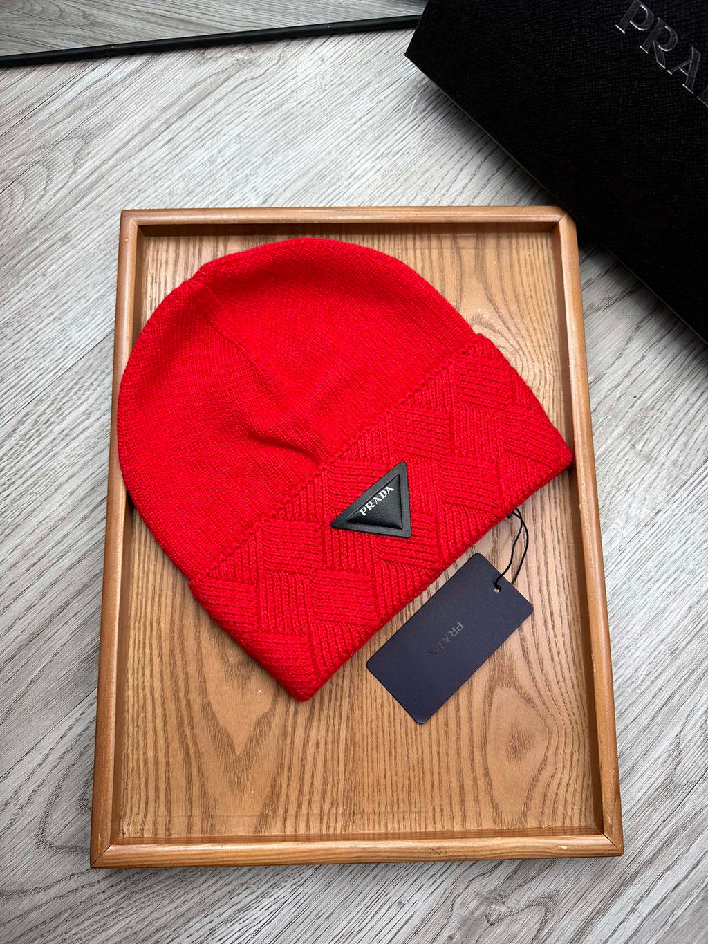 PRADA BEANIE HAT IN CHERRY RED WOOL AND RABBIT FUR 342036