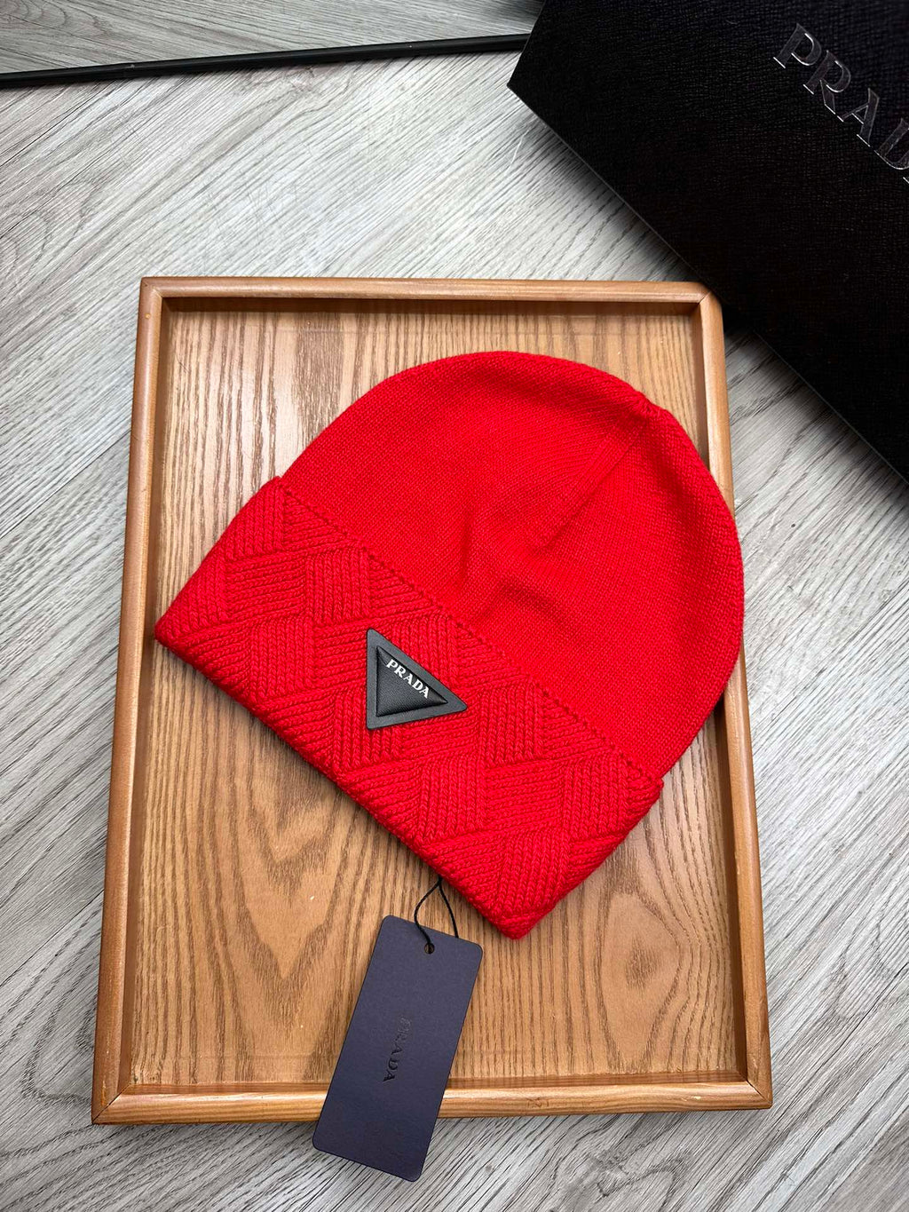 PRADA BEANIE HAT IN CHERRY RED WOOL AND RABBIT FUR 342036