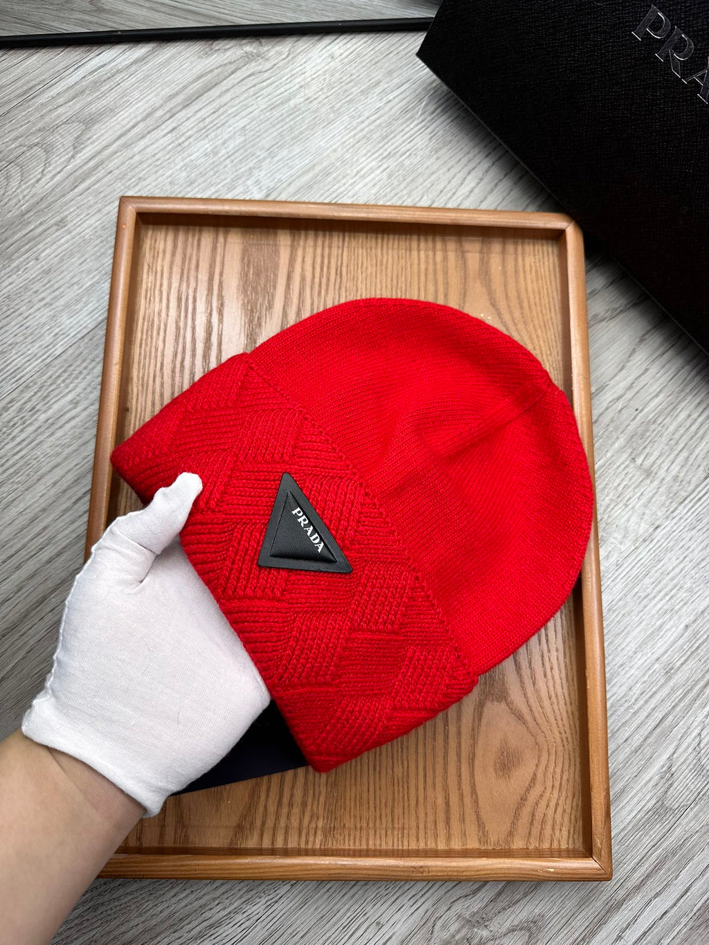 PRADA BEANIE HAT IN CHERRY RED WOOL AND RABBIT FUR 342036