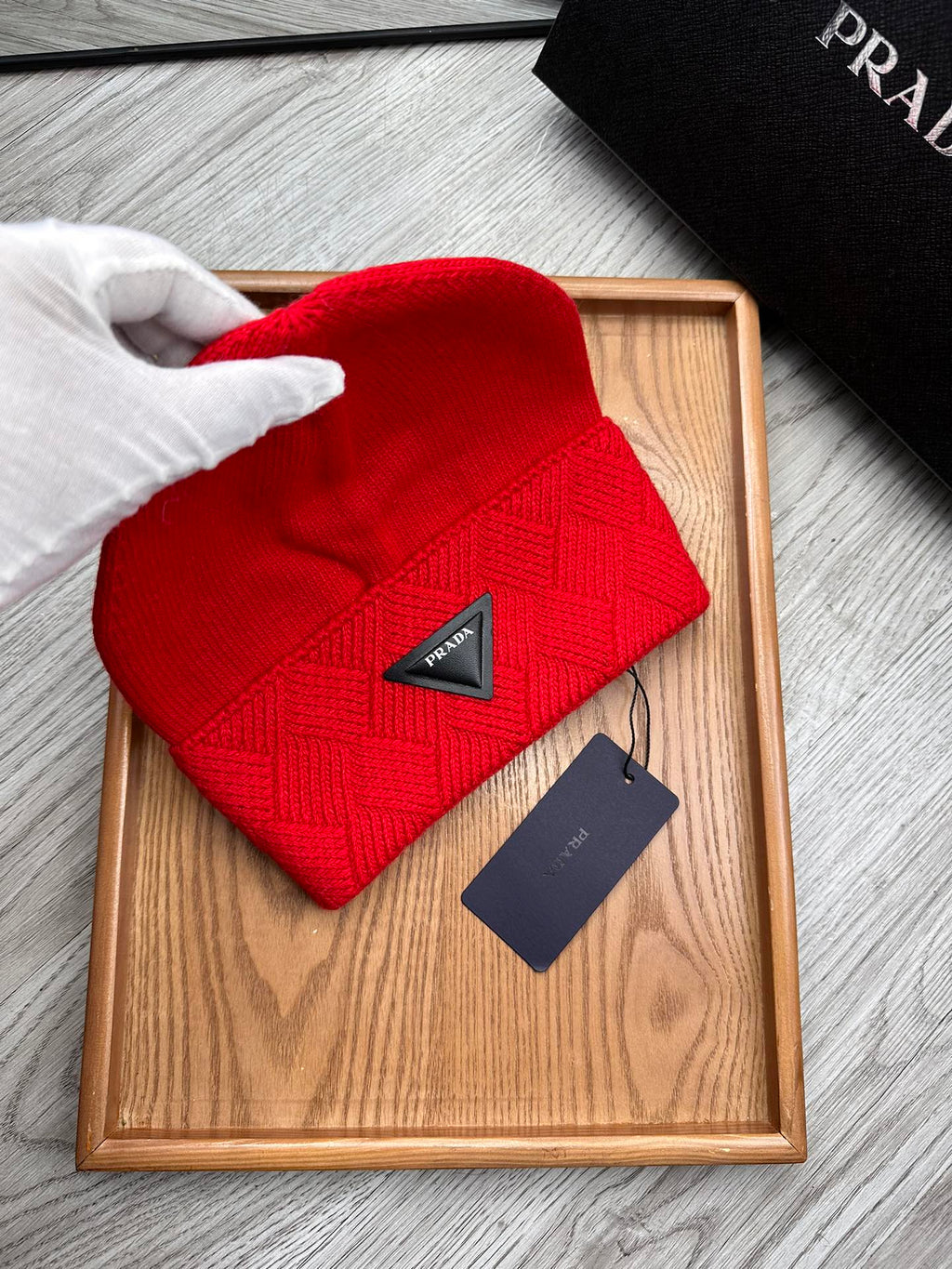 PRADA BEANIE HAT IN CHERRY RED WOOL AND RABBIT FUR 436398