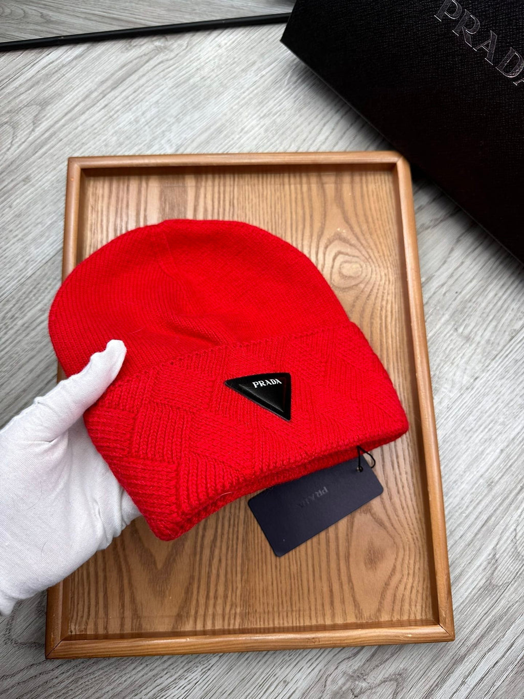 PRADA BEANIE HAT IN CHERRY RED WOOL AND RABBIT FUR 436398