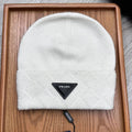 PRADA BEANIE HAT IN WHITE WOOL AND RABBIT FUR 342037