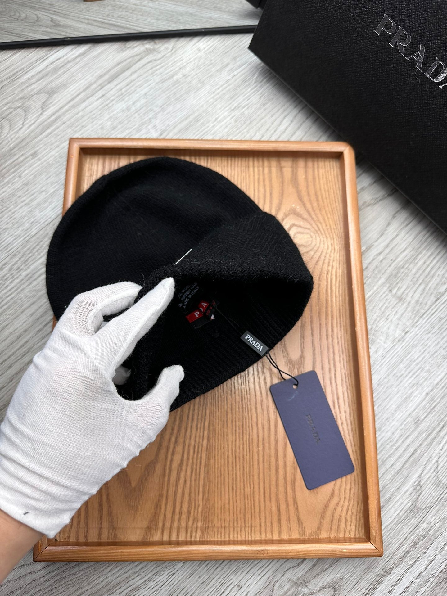 PRADA BEANIE HAT IN BLACK WOOL AND RABBIT FUR 436400