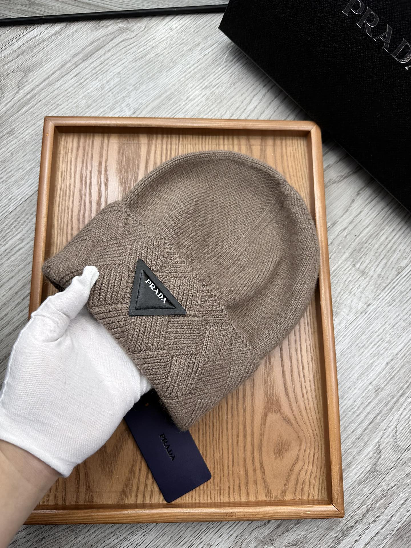 PRADA BEANIE HAT IN MEDIUM BROWN WOOL AND RABBIT FUR 342039