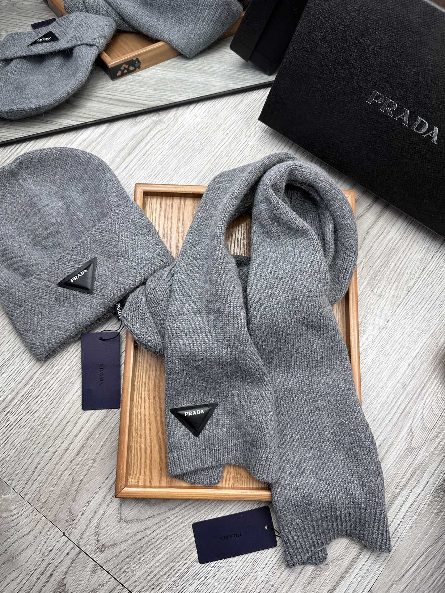 PRADA SET SCARF AND HAT IN RHINO GRAY WOOL AND RABBIT FUR 397407