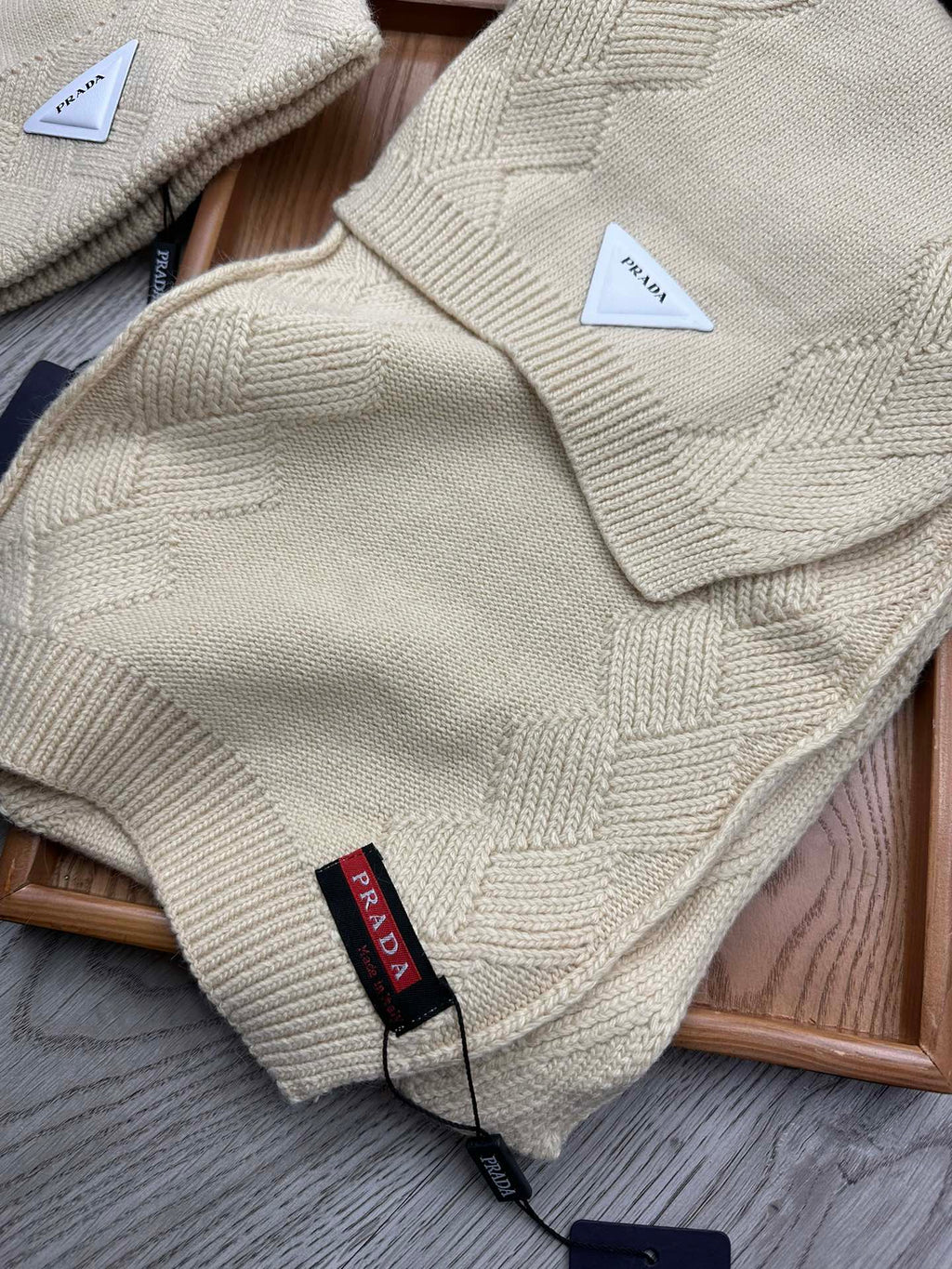 PRADA SET SCARF AND HAT IN BISQUE BEIGE WOOL AND RABBIT FUR 397405