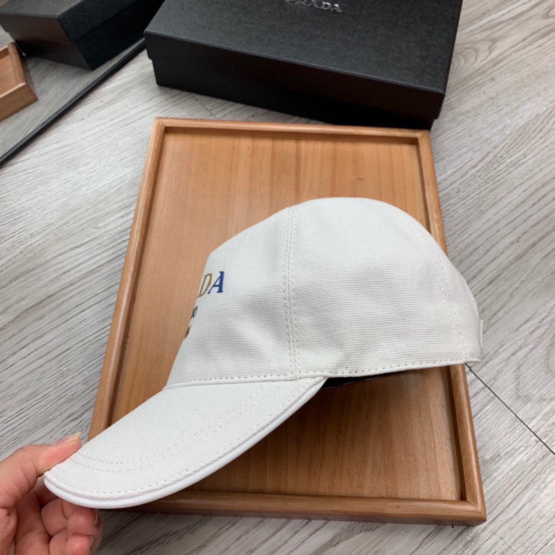 PRADA BASEBALL HAT IN WHITE FABRIC 269984