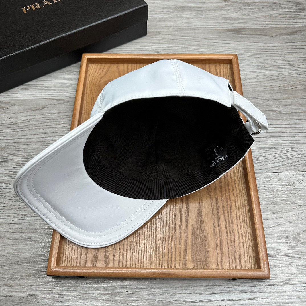 PRADA BASEBALL HAT IN WHITE RE-NYLON 214511