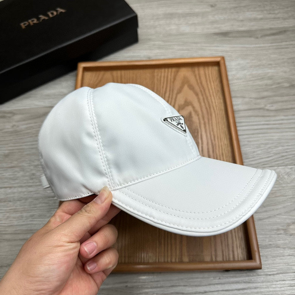 PRADA BASEBALL HAT IN WHITE RE-NYLON 214511