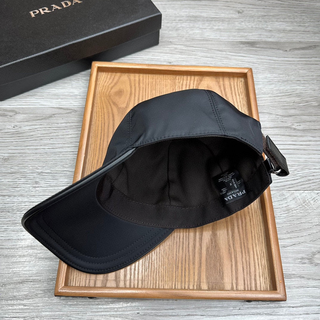 PRADA BASEBALL HAT IN BLACK RE-NYLON 214514