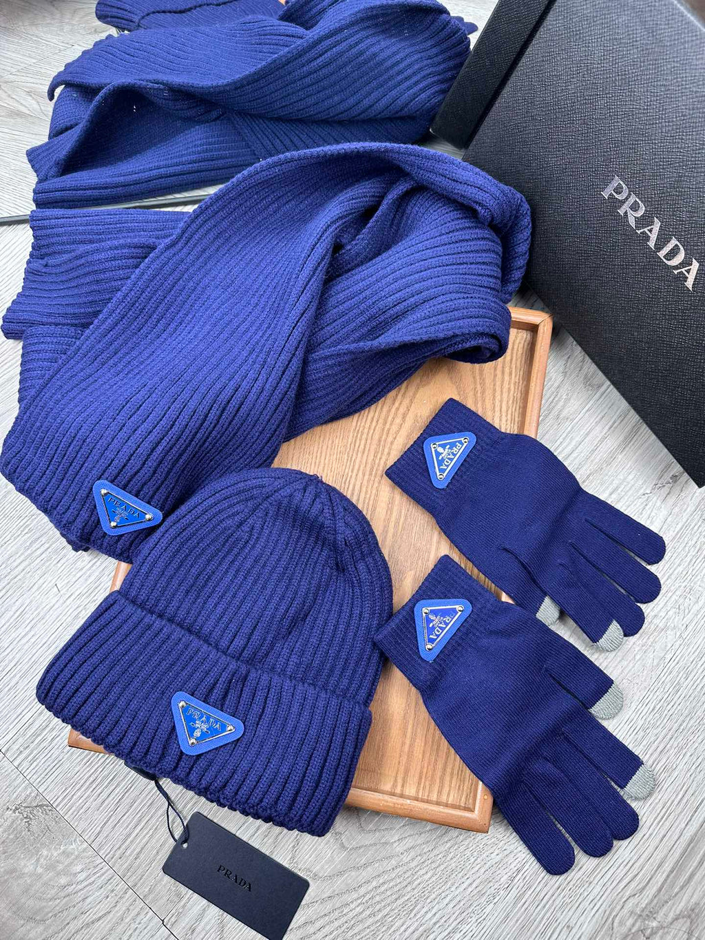 PRADA THREE-PIECES SET IN NAVY BLUE WOOL AND ACRYLIC 406557
