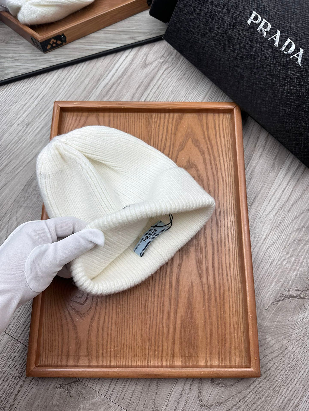 PRADA BEANIE HAT IN WHITE WOOL 332394
