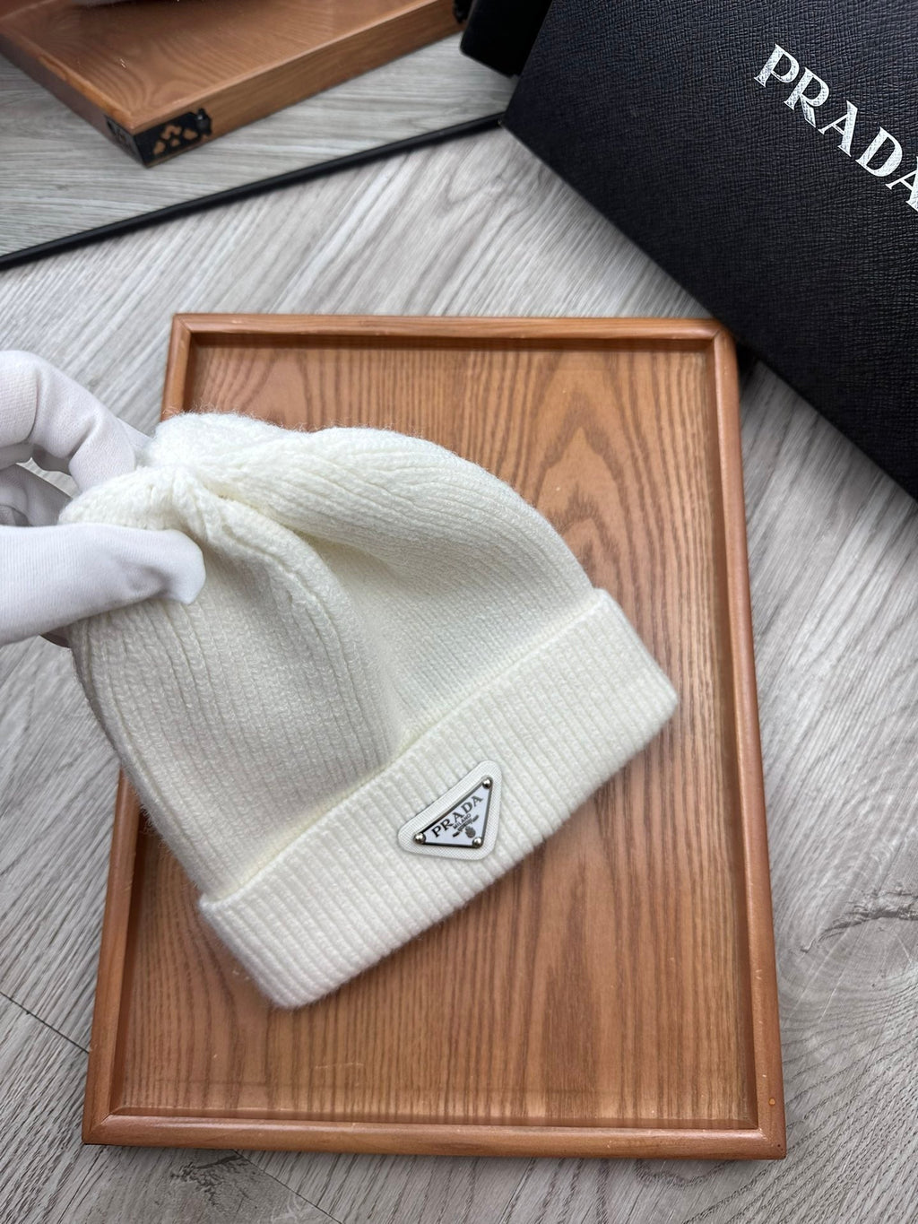 PRADA BEANIE HAT IN WHITE WOOL 332394