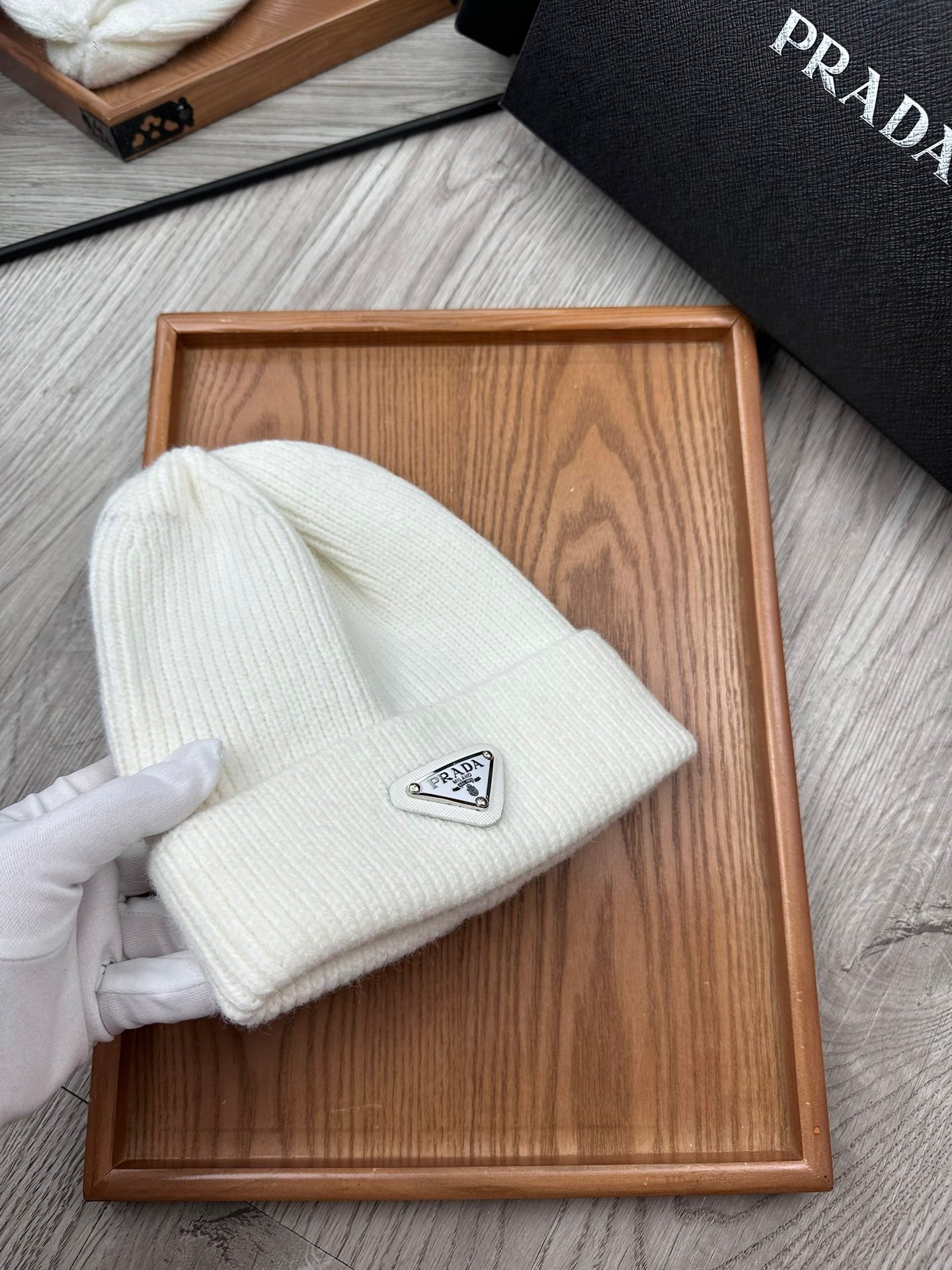 PRADA BEANIE HAT IN WHITE WOOL 332394