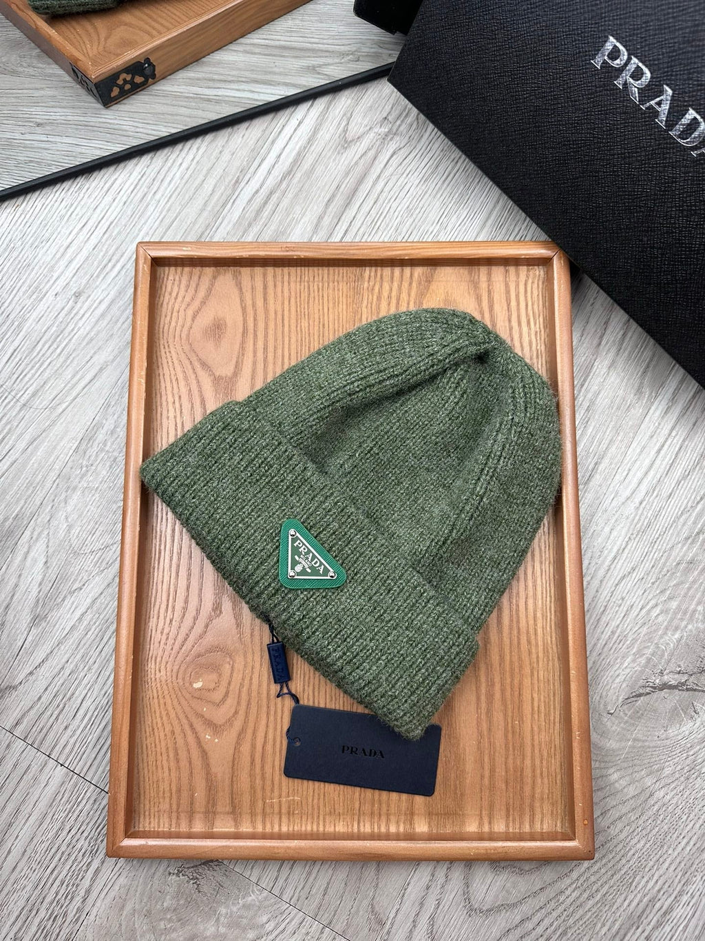 PRADA BEANIE HAT IN ARMY GREEN WOOL 332395