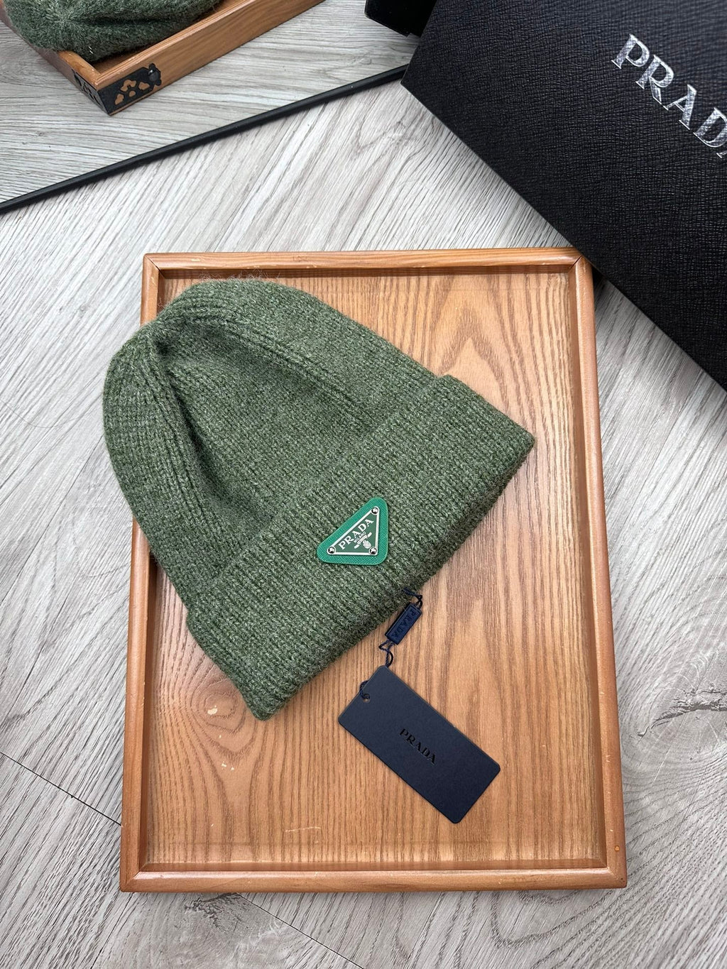 PRADA BEANIE HAT IN ARMY GREEN WOOL 332395