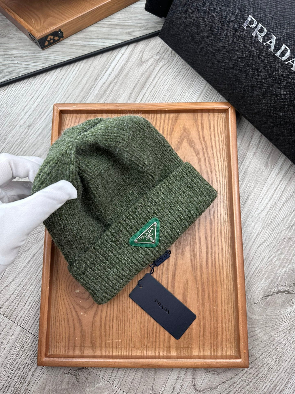 PRADA BEANIE HAT IN ARMY GREEN WOOL 332395