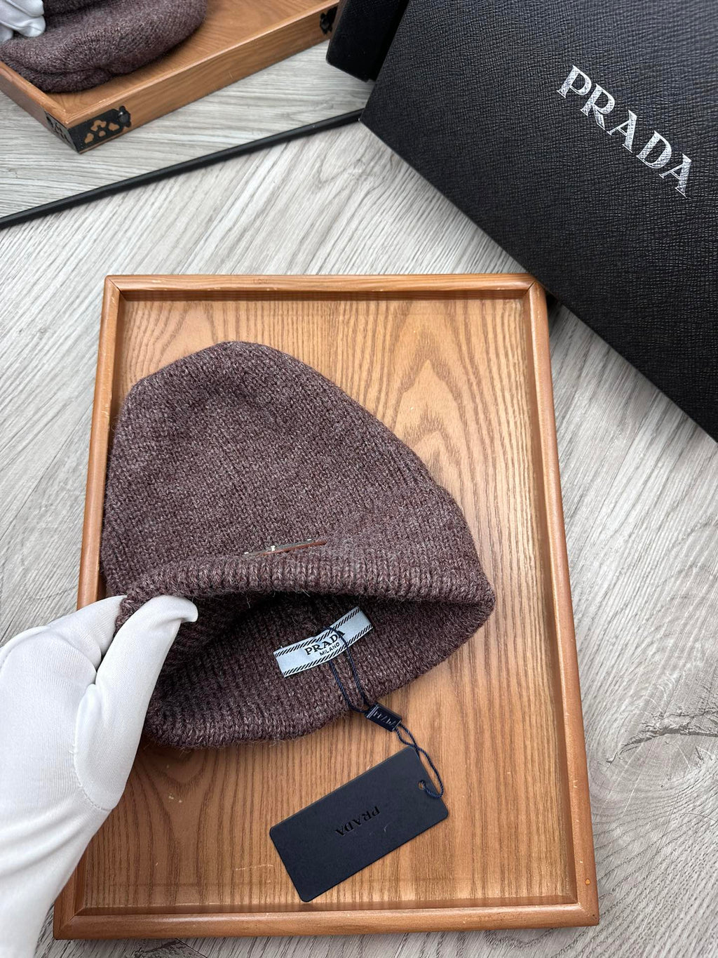 PRADA BEANIE HAT IN BRUNETTE BROWN WOOL 332399