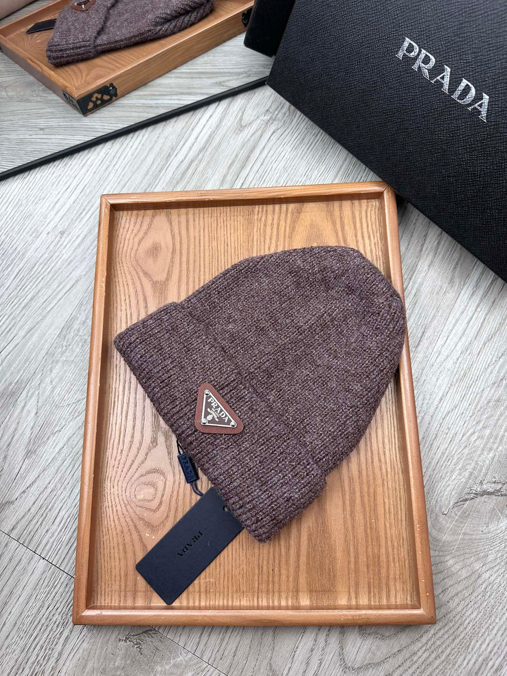PRADA BEANIE HAT IN BRUNETTE BROWN WOOL 332399