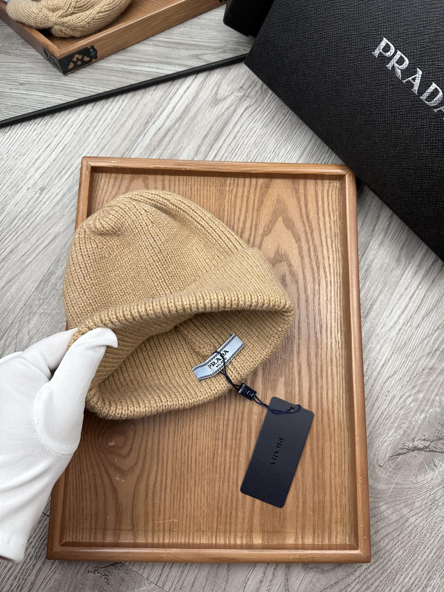 PRADA BEANIE HAT IN LIGHT BROWN WOOL 332402